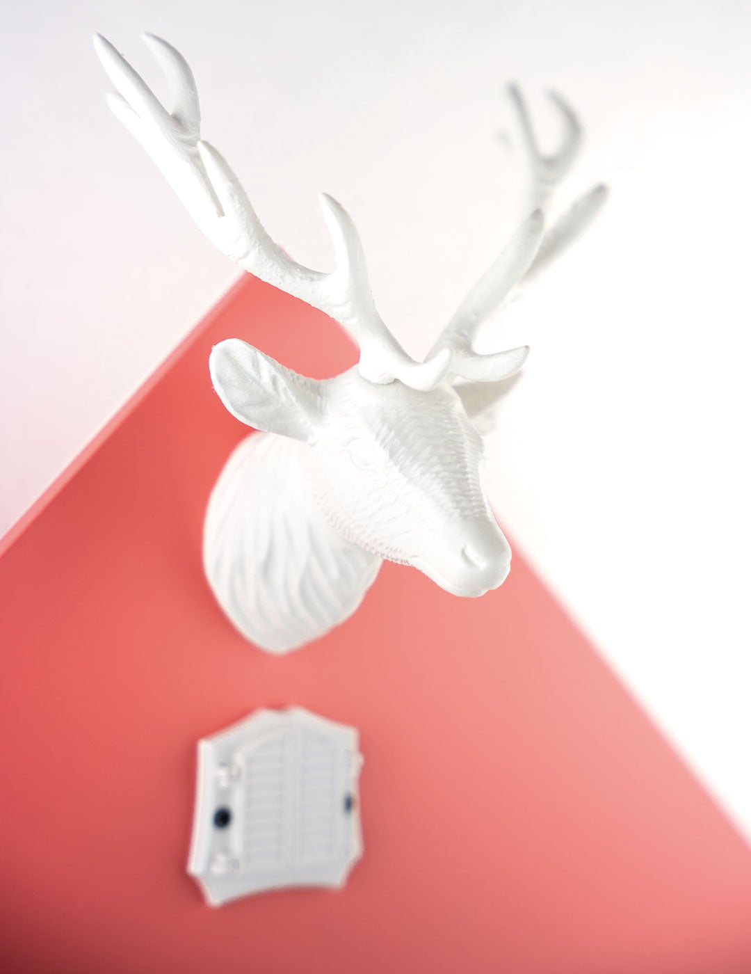 Moderne Kuckucksuhr - Pink-Weiß-Hirschkopf-Holz