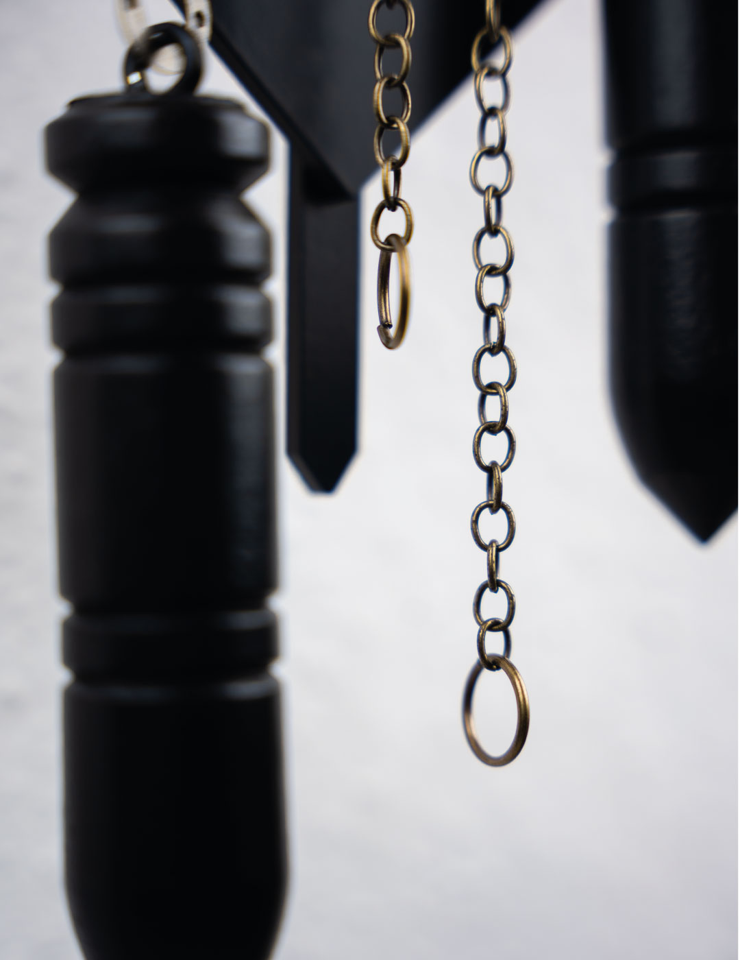 Moderne Kuckucksuhr-Schwarz-Gewichte