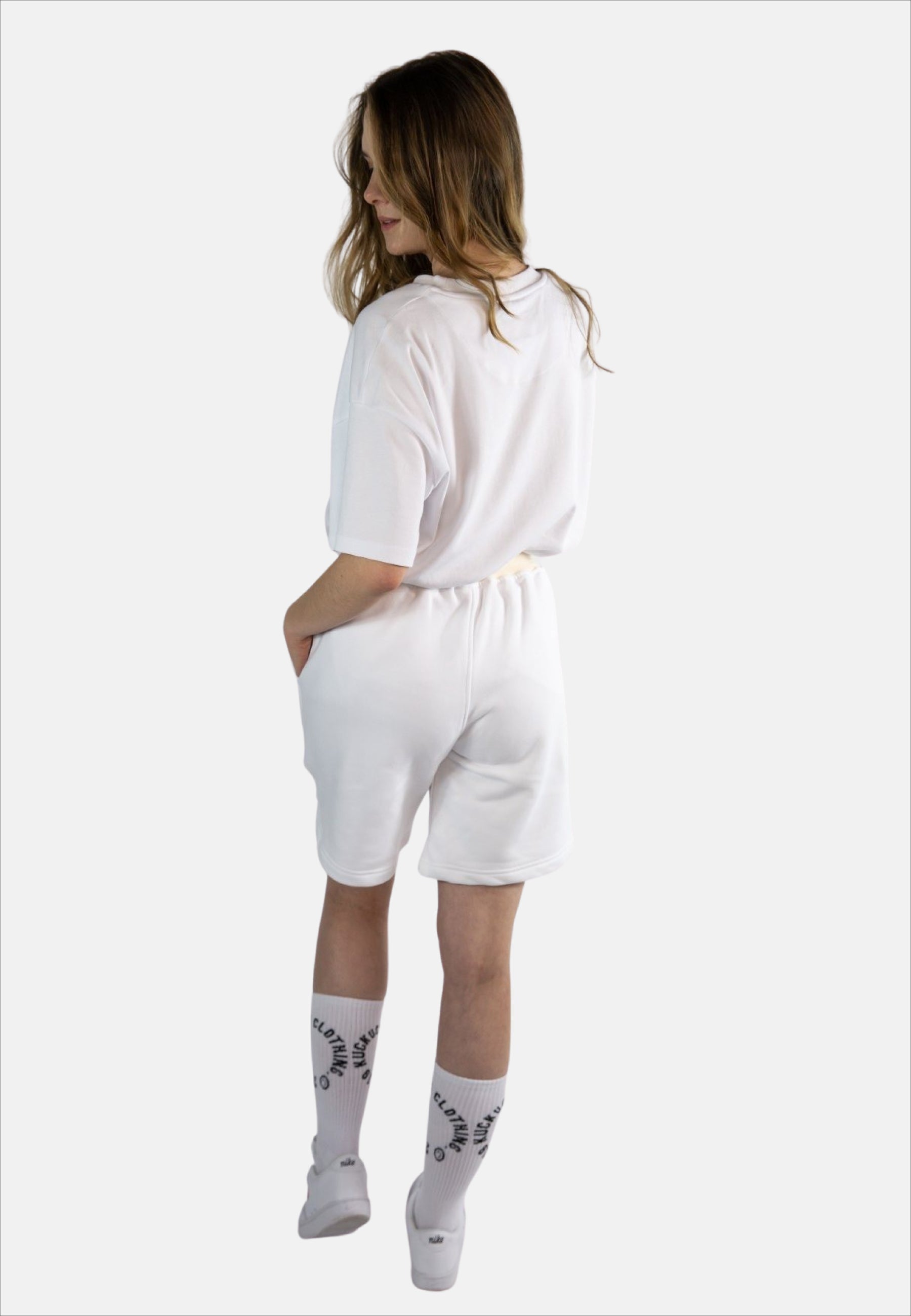 White Caramel Box Logo Shorts - Damen - LEOPOLT & KUCKUCK